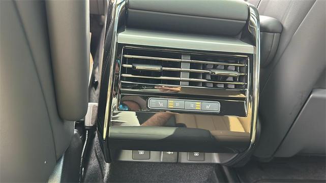 Photo of 2025 Santorini Black Metallic Land Rover Range Rover Sport