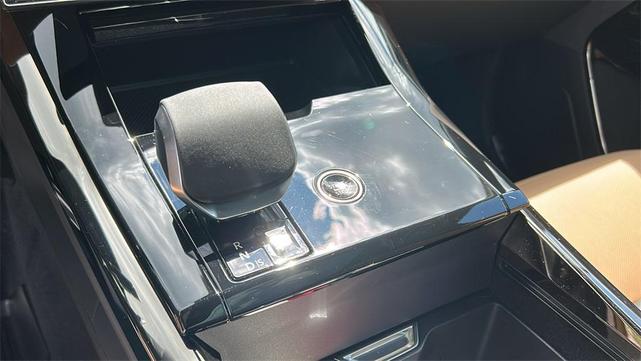 Photo of 2025 Santorini Black Metallic Land Rover Range Rover Sport