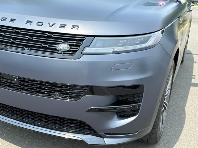 Photo of 2025 Varesine Blue Metallic Land Rover Range Rover Sport