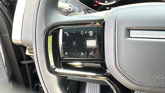 Photo of 2025 Varesine Blue Metallic Land Rover Range Rover Sport