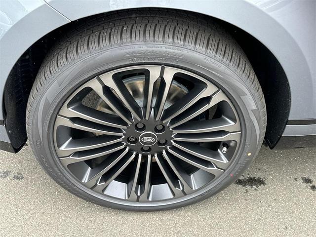 Photo of 2026 Gray Land Rover Range Rover Velar