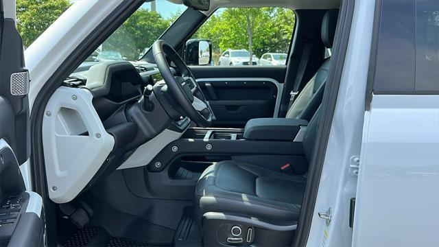 Photo of 2024 Fuji White Land Rover Defender