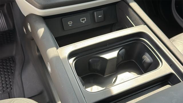 Photo of 2024 Fuji White Land Rover Defender
