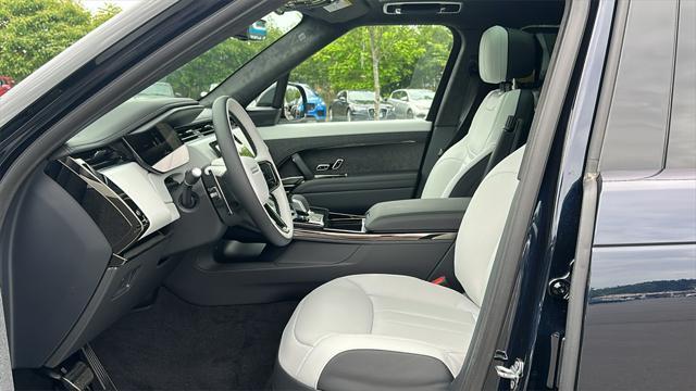 Photo of 2025 Blue Land Rover Range Rover Sport