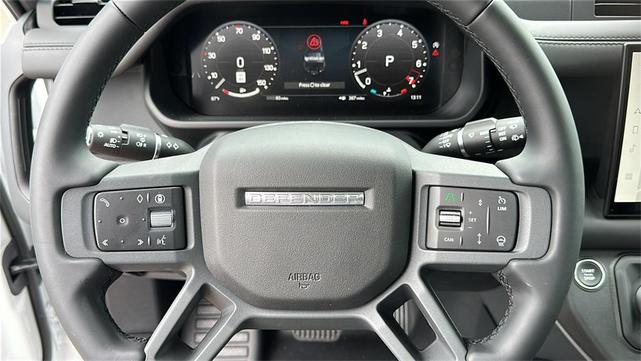 Photo of 2025 Fuji White Land Rover Defender