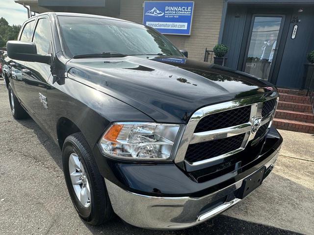 Photo of 2021 Diamond Black Crystal Pearlcoat RAM 1500 Classic