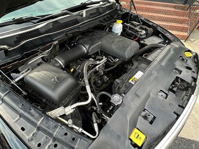 Photo of 2021 Diamond Black Crystal Pearlcoat RAM 1500 Classic