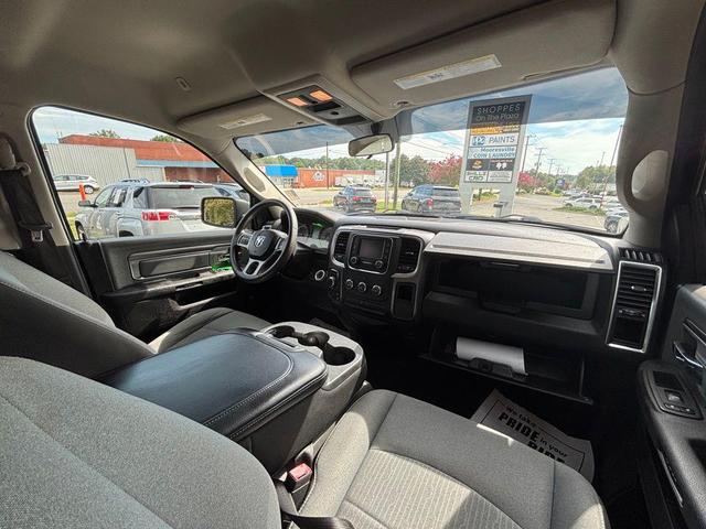 Photo of 2021 Diamond Black Crystal Pearlcoat RAM 1500 Classic