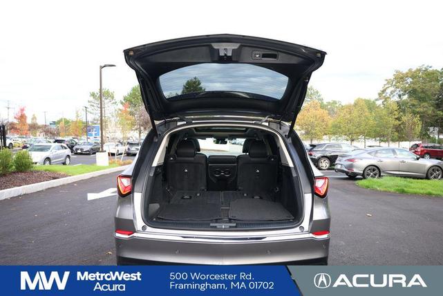 Photo of 2022 Liquid Carbon Metallic Acura MDX