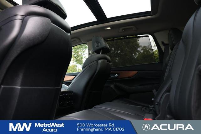 Photo of 2022 Liquid Carbon Metallic Acura MDX