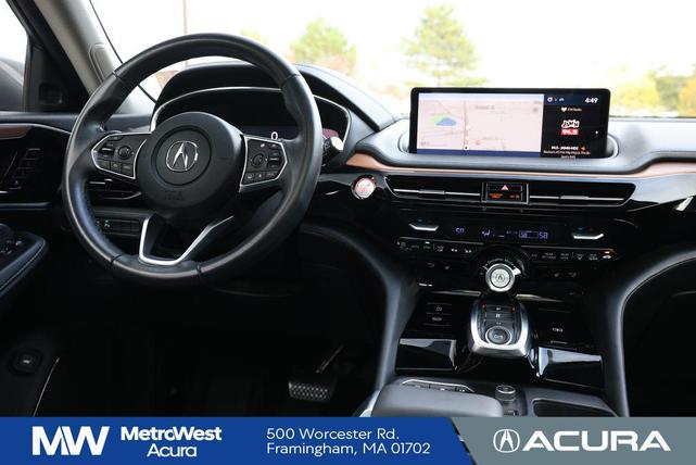 Photo of 2022 Liquid Carbon Metallic Acura MDX