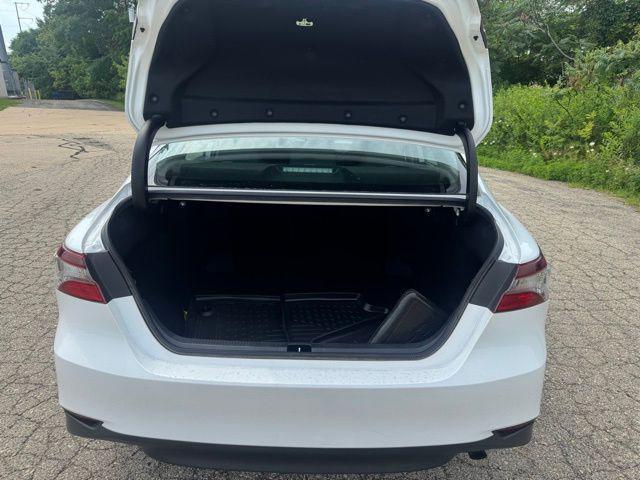 Photo of 2022 White Toyota Camry