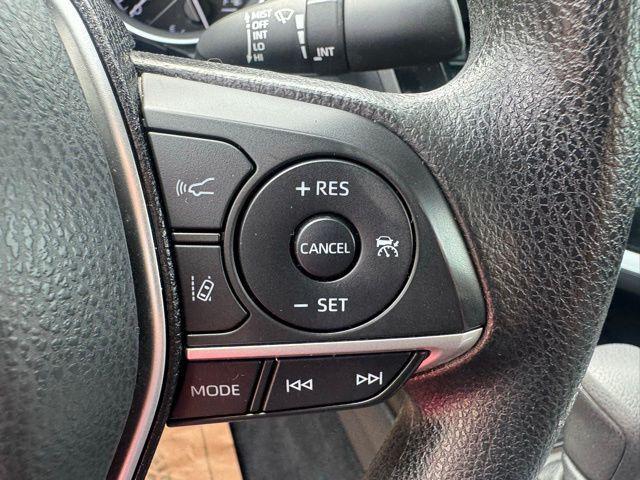 Photo of 2022 White Toyota Camry