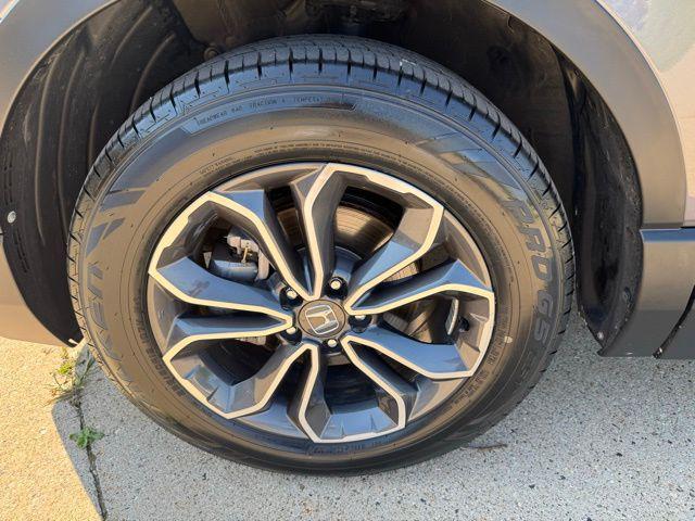 Photo of 2020 Sonic Gray Pearl Honda CR-V