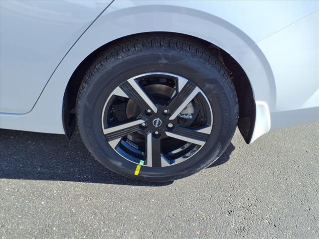 Photo of 2025 Aspen White Tricoat Nissan Sentra