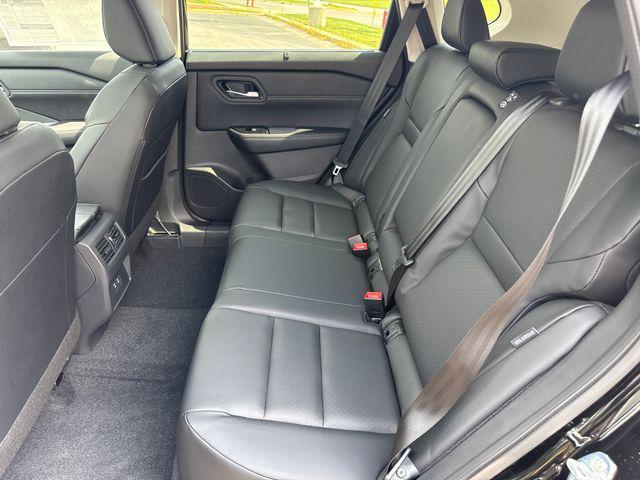 Photo of 2026 Super Black Nissan Rogue