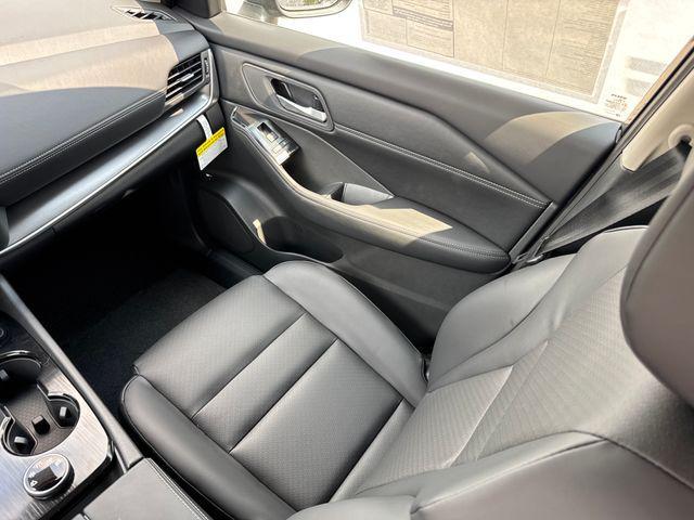 Photo of 2026 Super Black Nissan Rogue