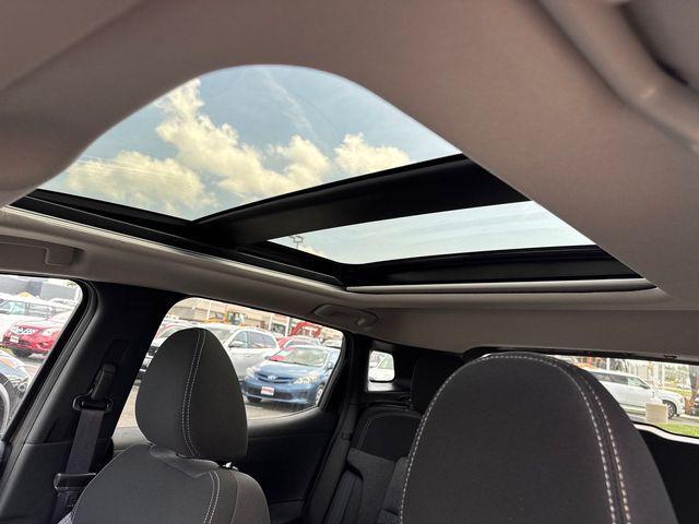 Photo of 2025 Canyon Bronze Metallic Nissan Kicks
