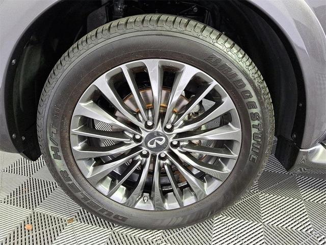 Photo of 2023 Anthracite Gray INFINITI QX80