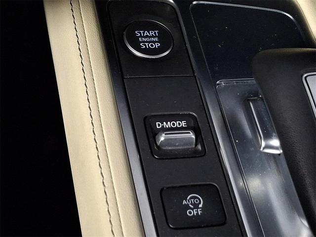Photo of 2022 Mineral Black INFINITI QX60