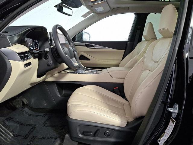 Photo of 2022 Mineral Black INFINITI QX60
