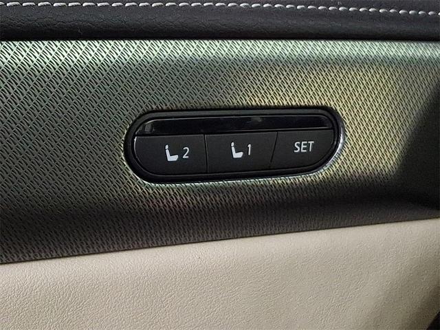 Photo of 2022 Mineral Black INFINITI QX60