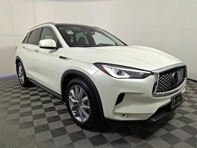 Photo of 2022 Majestic White INFINITI QX50