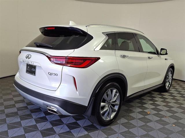 Photo of 2022 Majestic White INFINITI QX50