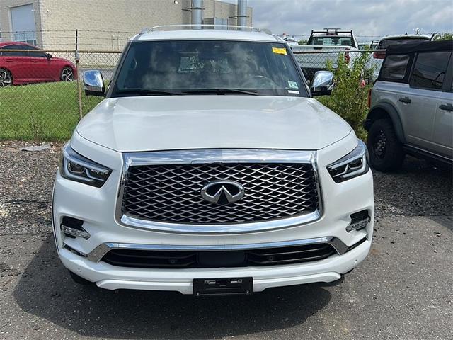Photo of 2023 Moonstone White INFINITI QX80