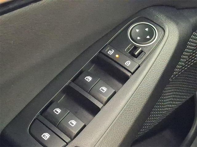 Photo of 2024 Steel Gray Kia Seltos