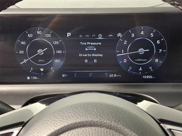 Photo of 2024 Steel Gray Kia Seltos