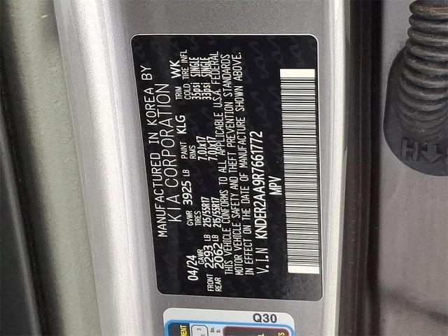 Photo of 2024 Steel Gray Kia Seltos