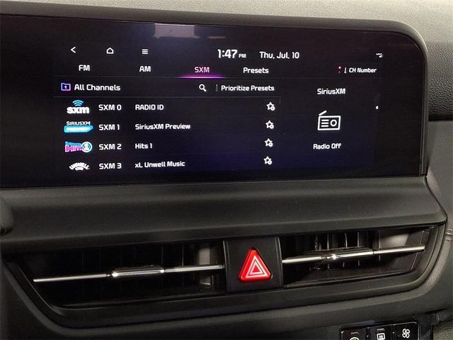 Photo of 2024 Steel Gray Kia Seltos