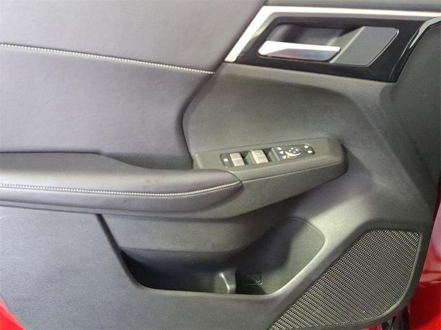 Photo of 2024 Red Mitsubishi Outlander