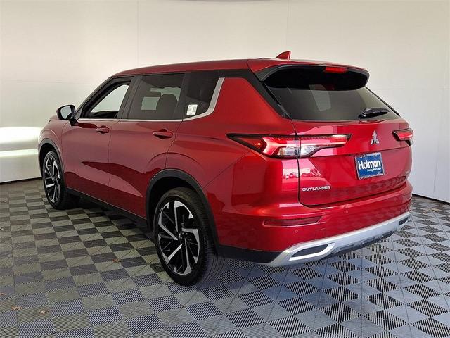Photo of 2024 Red Mitsubishi Outlander