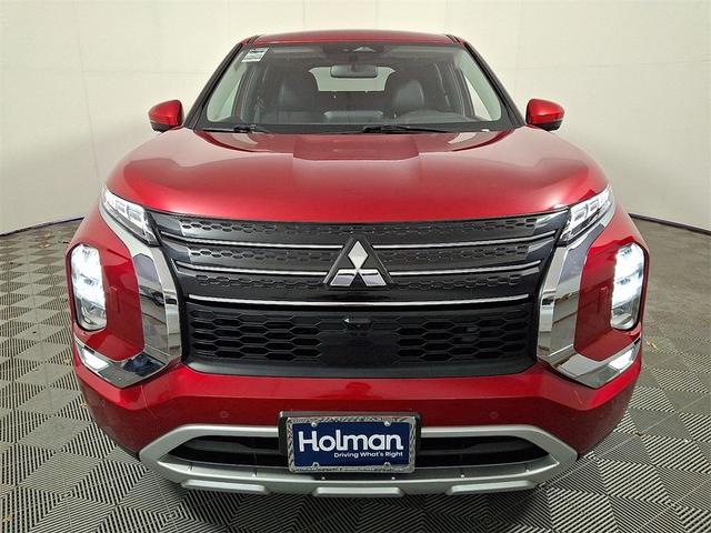Photo of 2024 Red Mitsubishi Outlander