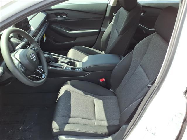Photo of 2025 Platinum White Honda Accord