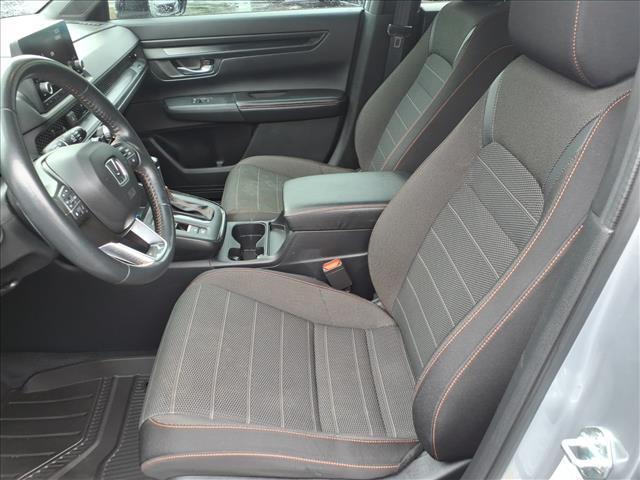 Photo of 2023 Silver Honda CR-V Hybrid