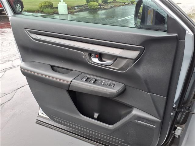 Photo of 2023 Silver Honda CR-V Hybrid