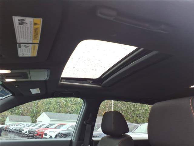 Photo of 2023 Silver Honda CR-V Hybrid