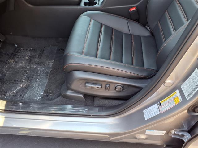 Photo of 2026 Silver Honda CR-V Hybrid