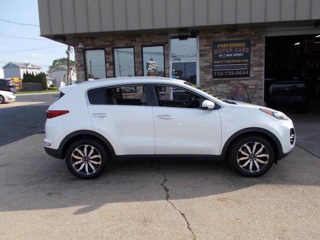 Photo of 2018 Snow White Pearl Kia Sportage