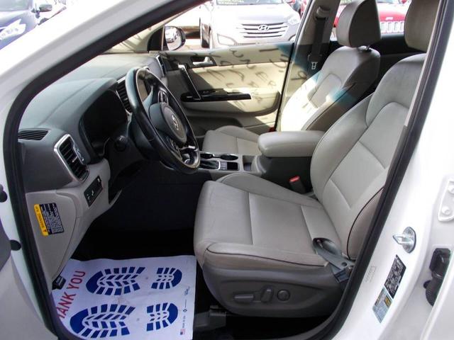 Photo of 2018 Snow White Pearl Kia Sportage