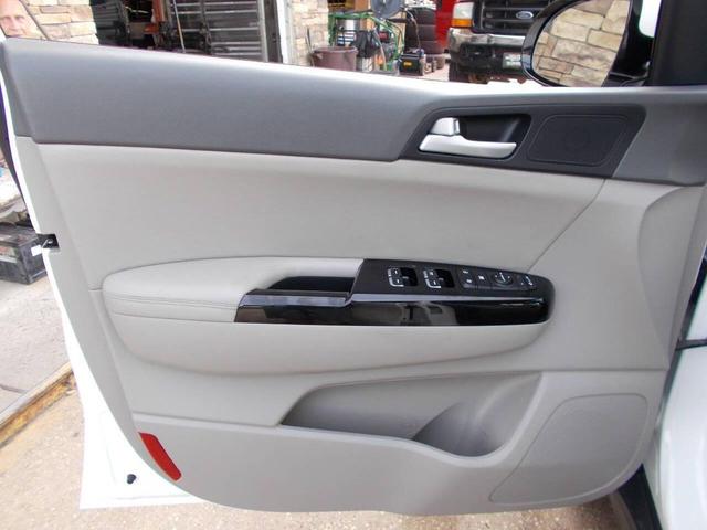 Photo of 2018 Snow White Pearl Kia Sportage