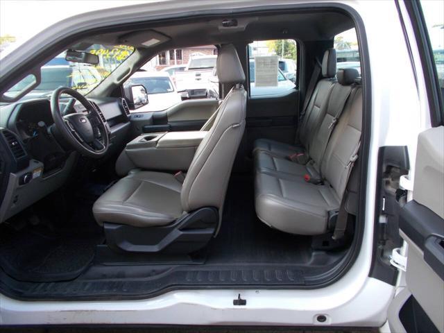 Photo of 2018 Oxford White Ford F-150