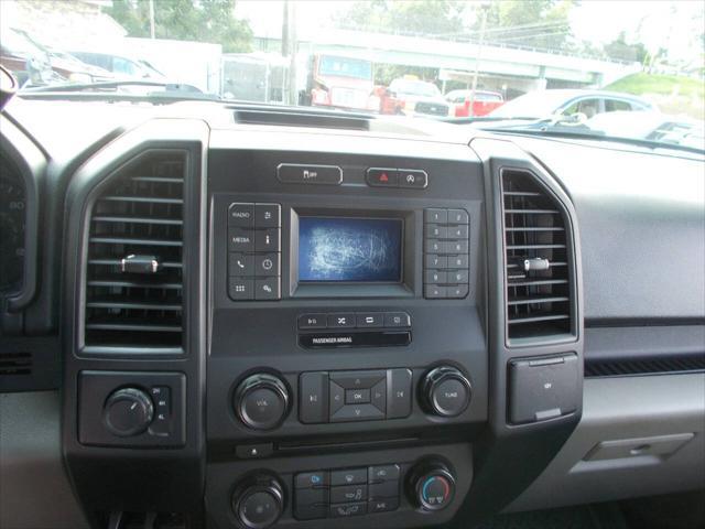 Photo of 2018 Oxford White Ford F-150