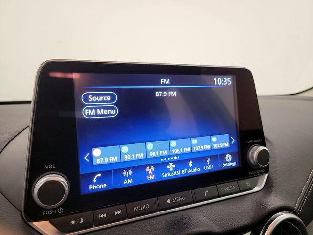 Photo of 2024 Gray Nissan Sentra