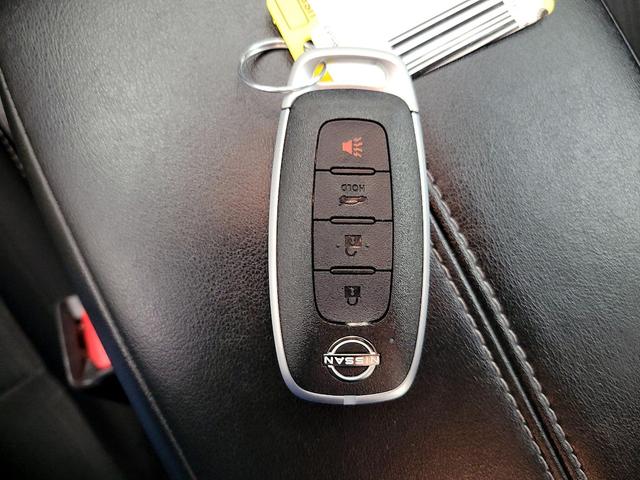 Photo of 2024 Gray Nissan Sentra