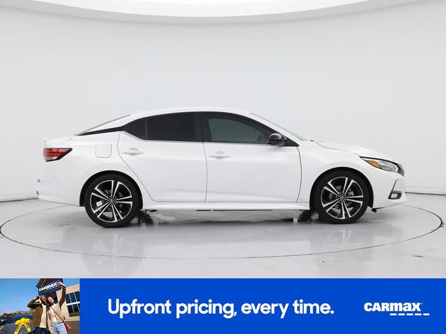 Photo of 2021 White Nissan Sentra