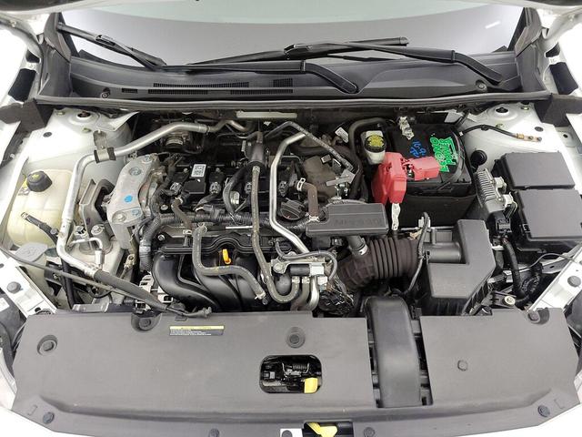 Photo of 2021 White Nissan Sentra